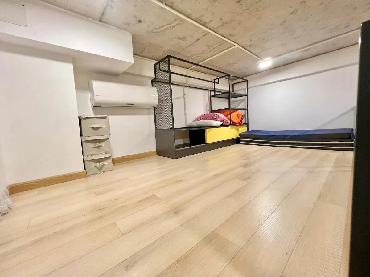Art House Big Windowns By Nha Tui Share Apartment Ho Chi Minh City 0*,